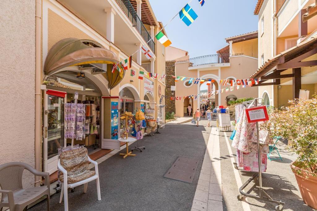 Vacances En Paradis Saint-Raphaël Exteriör bild