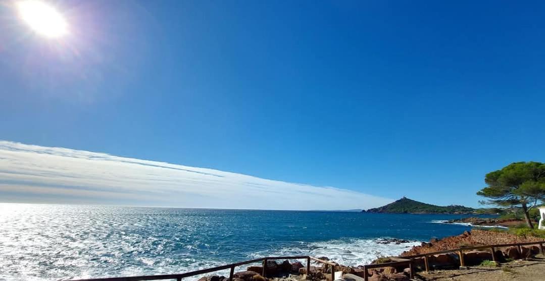 Vacances En Paradis Saint-Raphaël Exteriör bild